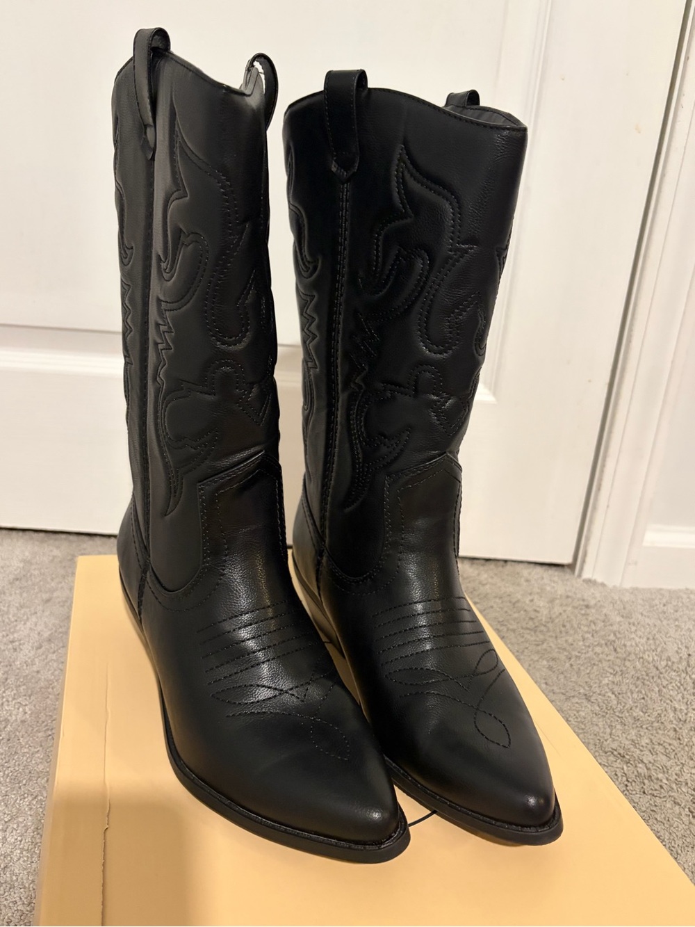 Soda Black Pointed-Toe Western Knee-High Boots
